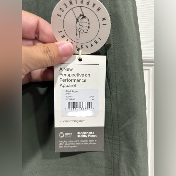 Vuori Women's Medium Scout Jogger Army Green NWT Performance Elastic Waistband - Picture 5 of 8